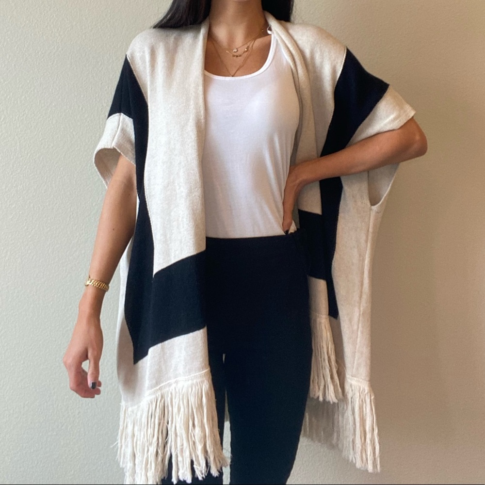 ✨OVERSIZED FRINGE CARDI✨